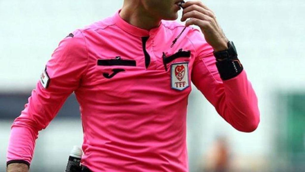 Süper Lig’de kritik hafta! Beşiktaş-Trabzonspor ve öteki maçların hakemleri muhakkak oldu