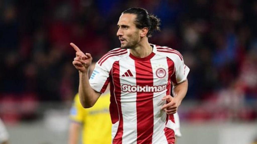 Ulusal futbolcu Yusuf Yazıcı kabusu yaşadı! Üçüncü sefer çapraz bağları koptu