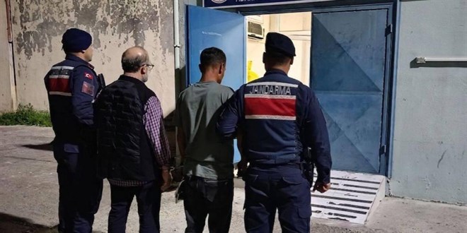 Yaşlı çiftin 10 milyon lirasını dolandırdılar
